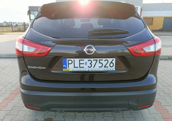 Nissan Qashqai cena 59000 przebieg: 119000, rok produkcji 2016 z Leszno małe 211